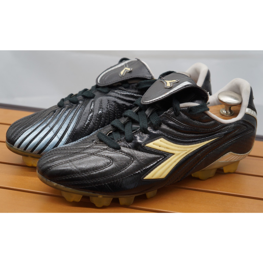DIADORA K-PRO SOCCER CLEATS SIZE 9.5